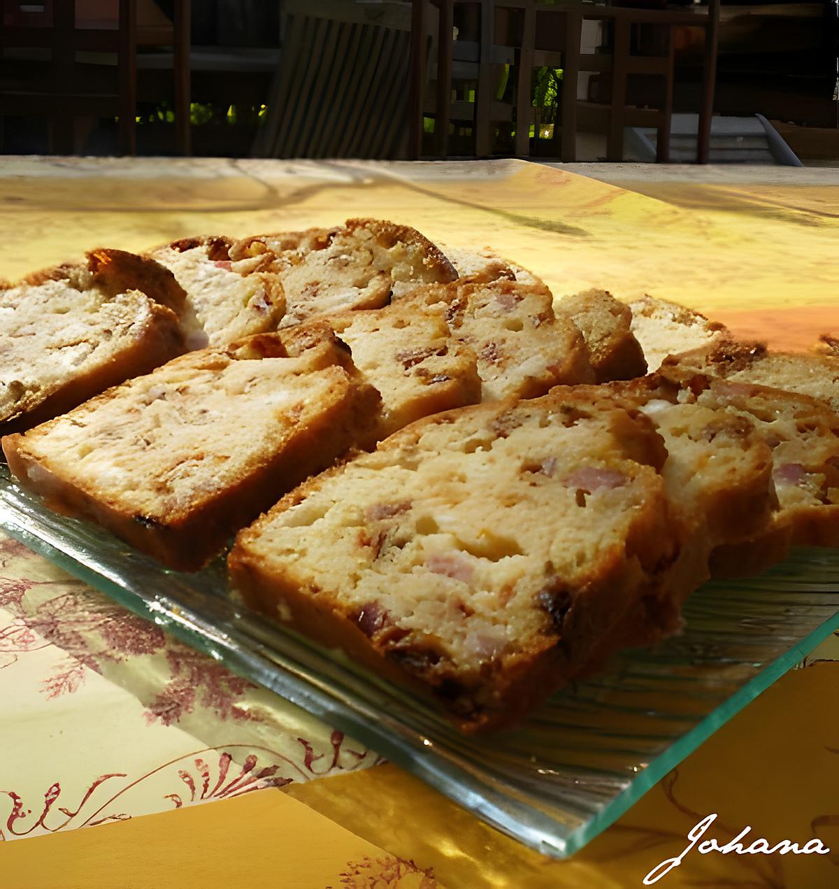 recette Cake au chèvre, lardons et tomates séchées