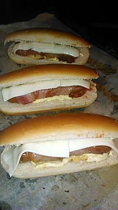 recette Hot dog bacon mozzarella saucisse enlardé