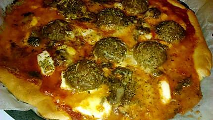 recette Pizza au boulettes