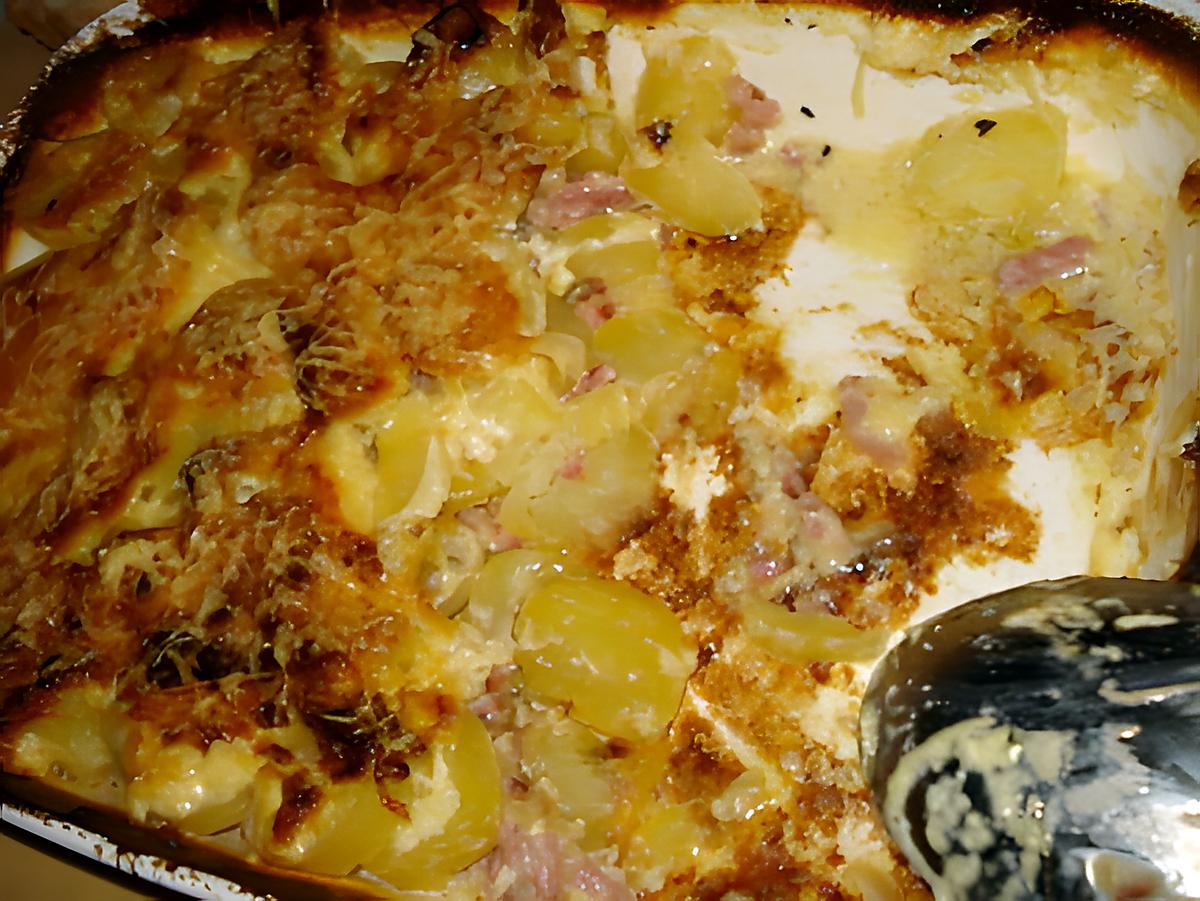 recette Gratin de pommes de terre aux lardons et de oignons