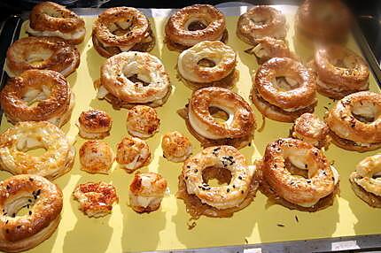 recette Mini bagels au maroilles et confit d'oignons