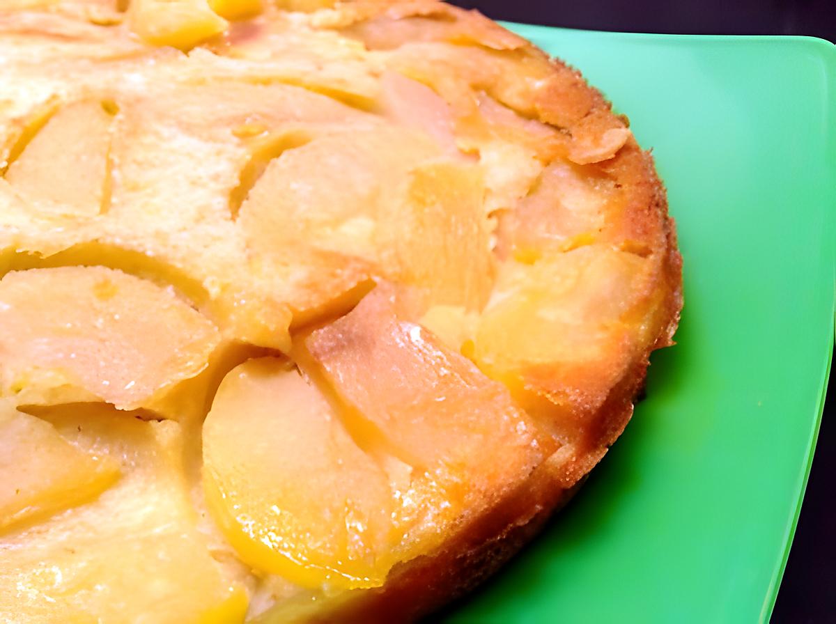 recette GATEAU RENVERSÉ AUX POMMES (OU POIRES)