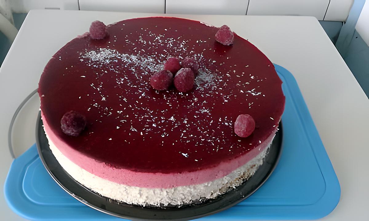 recette Bavarois mousse chocolat blanc, noix de coco, framboise