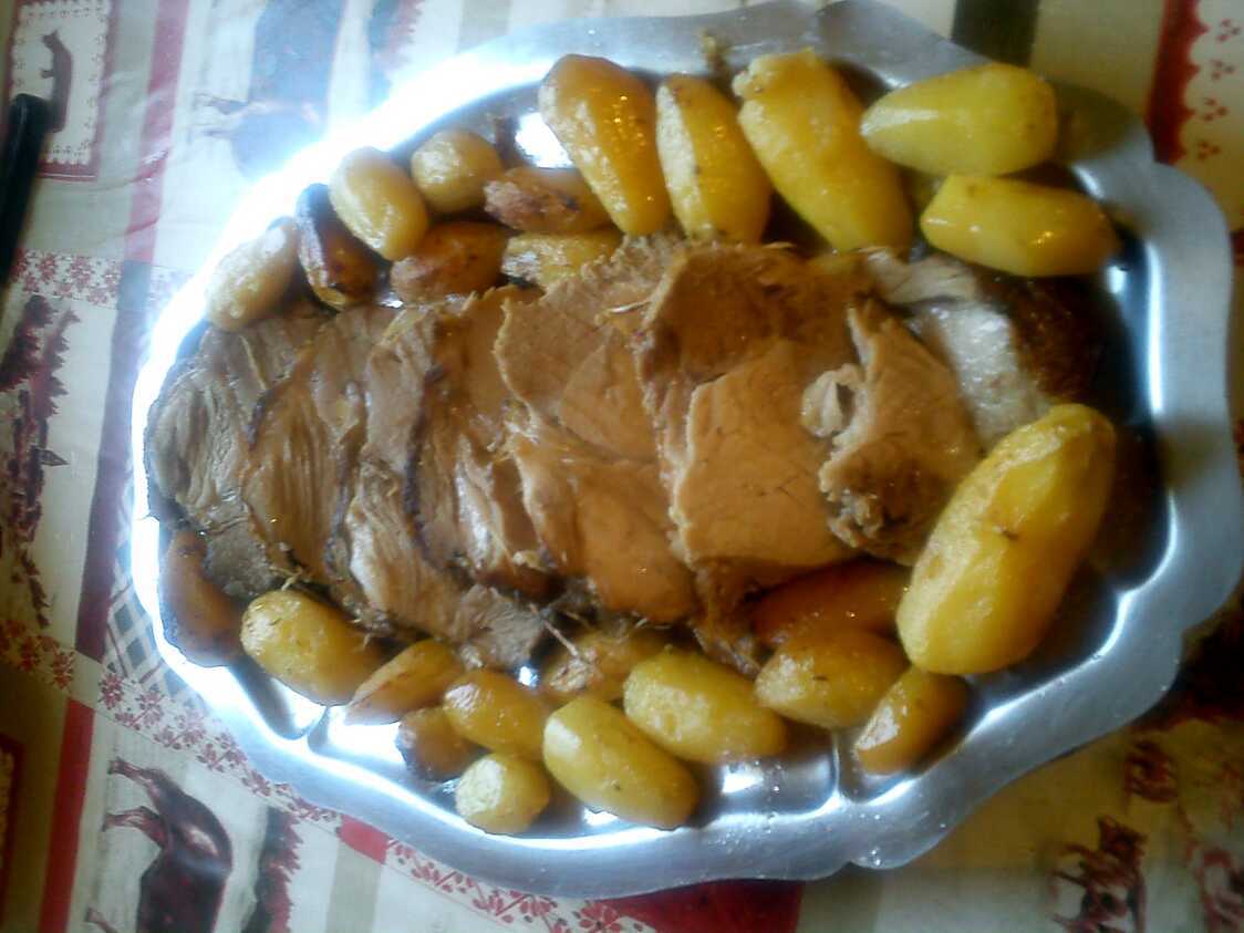 Recette de Rôti de porc au thym avec petites pommes de terre grenaille