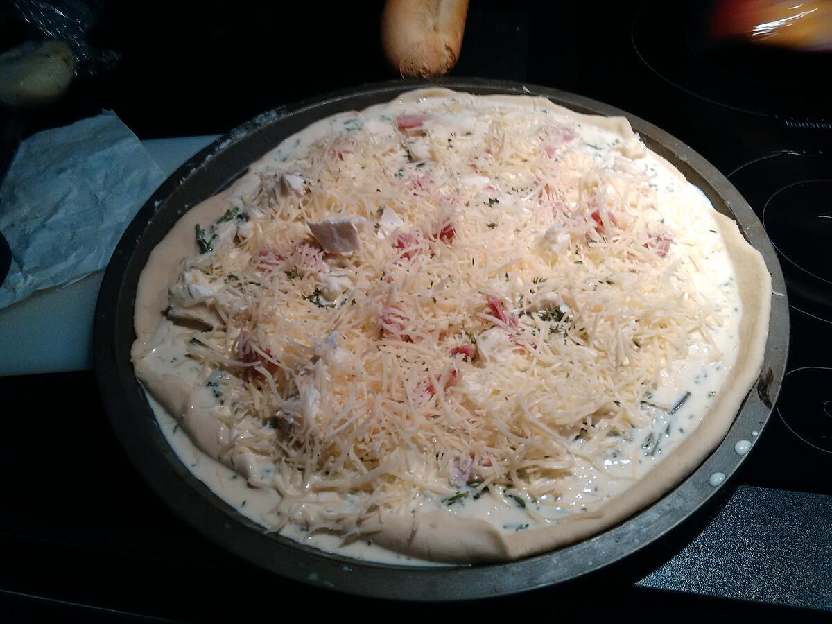 recette Pizza aux asperges et mozzarella