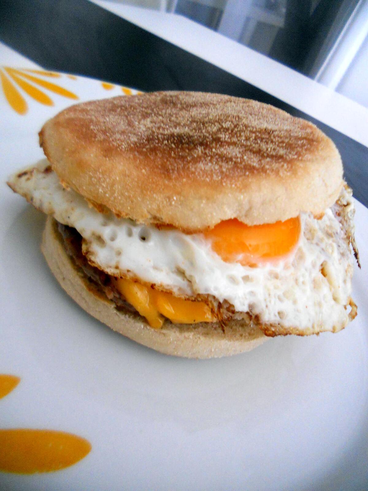 recette Sandwich muffin bacon oeuf