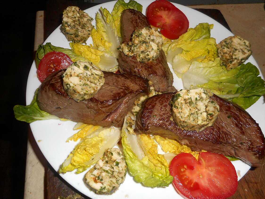 Recette de Pavés de rumsteak au beurre de montpellier