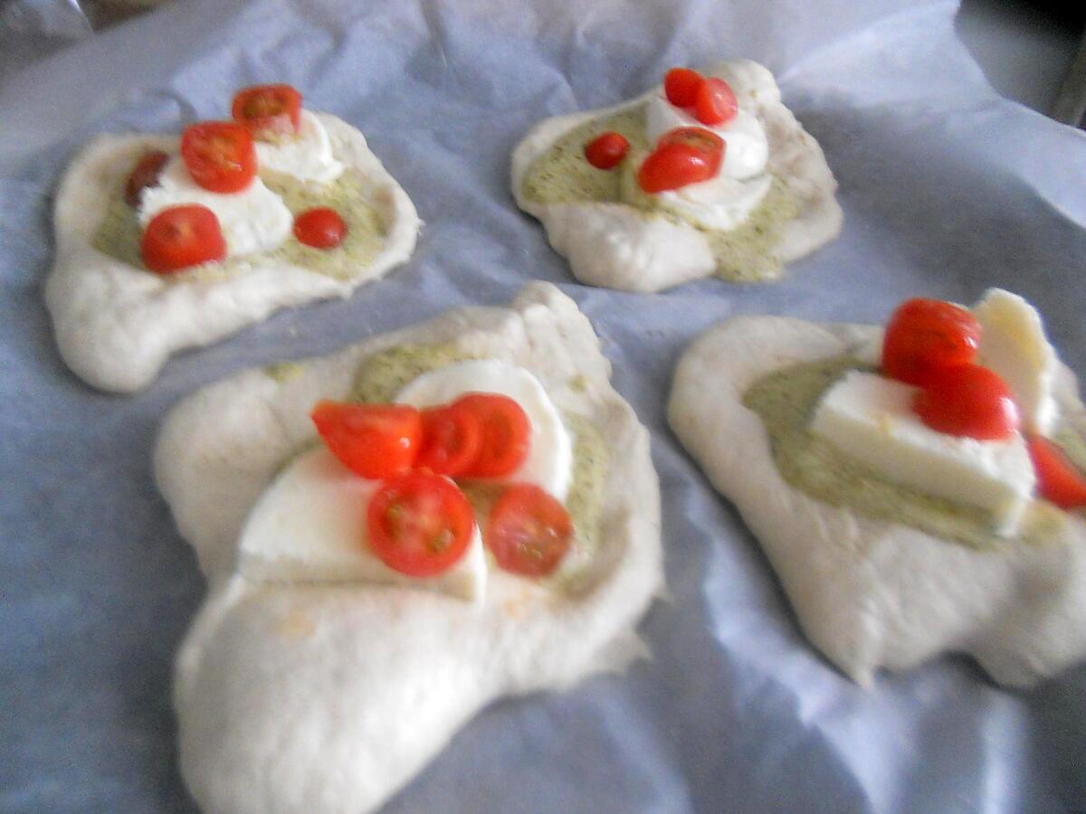 recette Petits pains Italiens pesto mozzarella tomate cerise