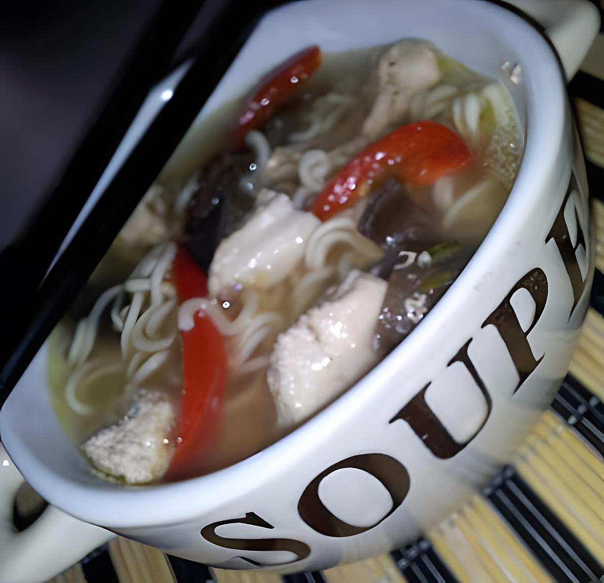 recette Soupe chinoise de vermicelles au poulet