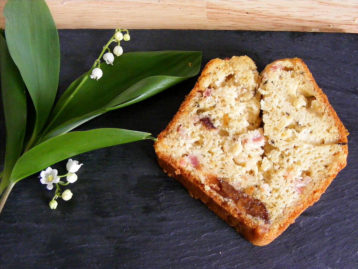 recette Cake aux pruneaux-lardons