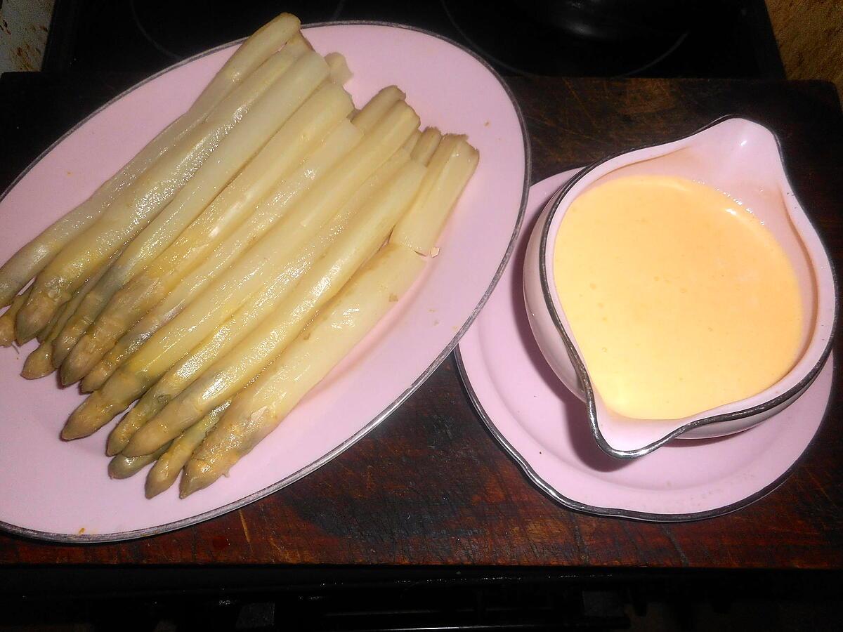 recette Asperges blanches sauce mousseline chaude