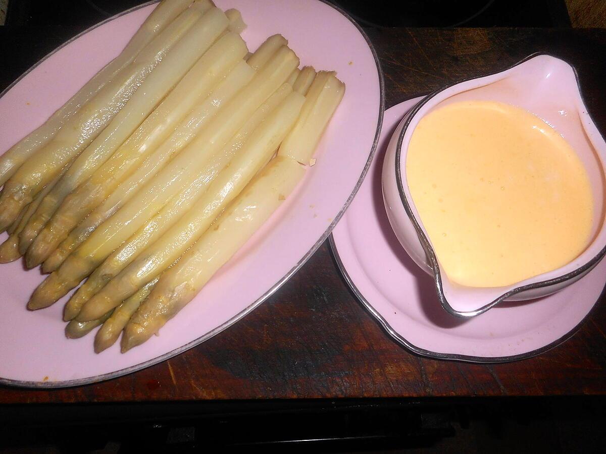 recette Asperges blanches sauce mousseline chaude