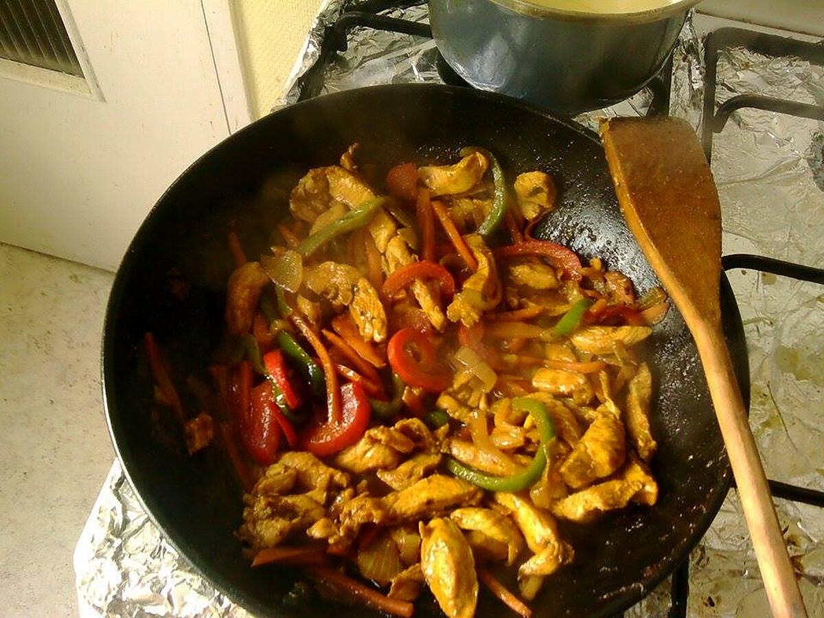 recette Wok de poulet au curry et ses légumes croquants