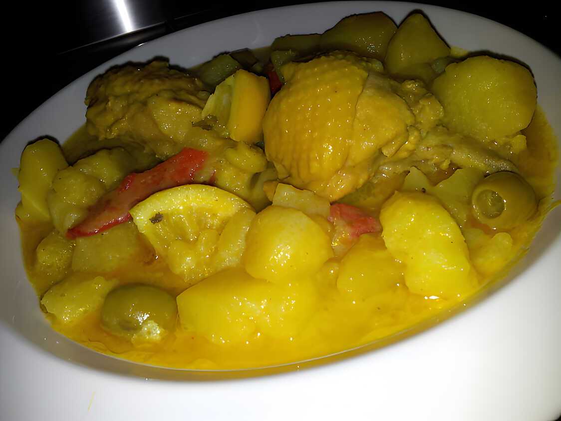 Recette de Râgout de pomme de terre au poulet citron et olives