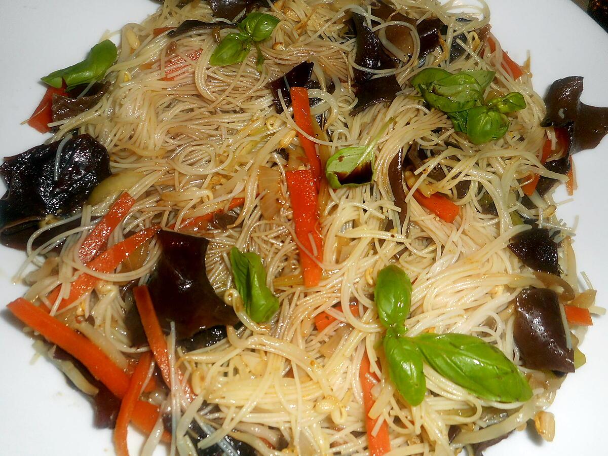 recette Vermicelles de riz aux champignons noirs