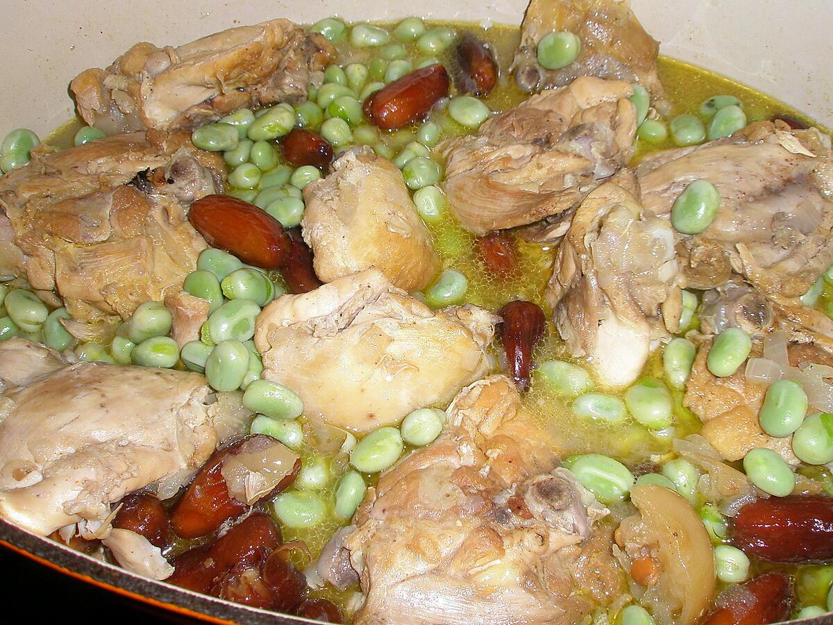 recette Tajine de poulet aux fèves et aux dattes