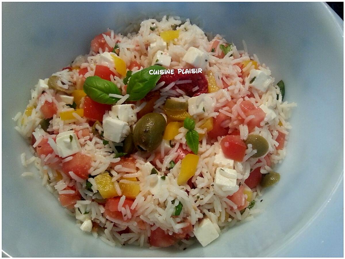 recette Salade de riz, feta, tomate, poivron et olives