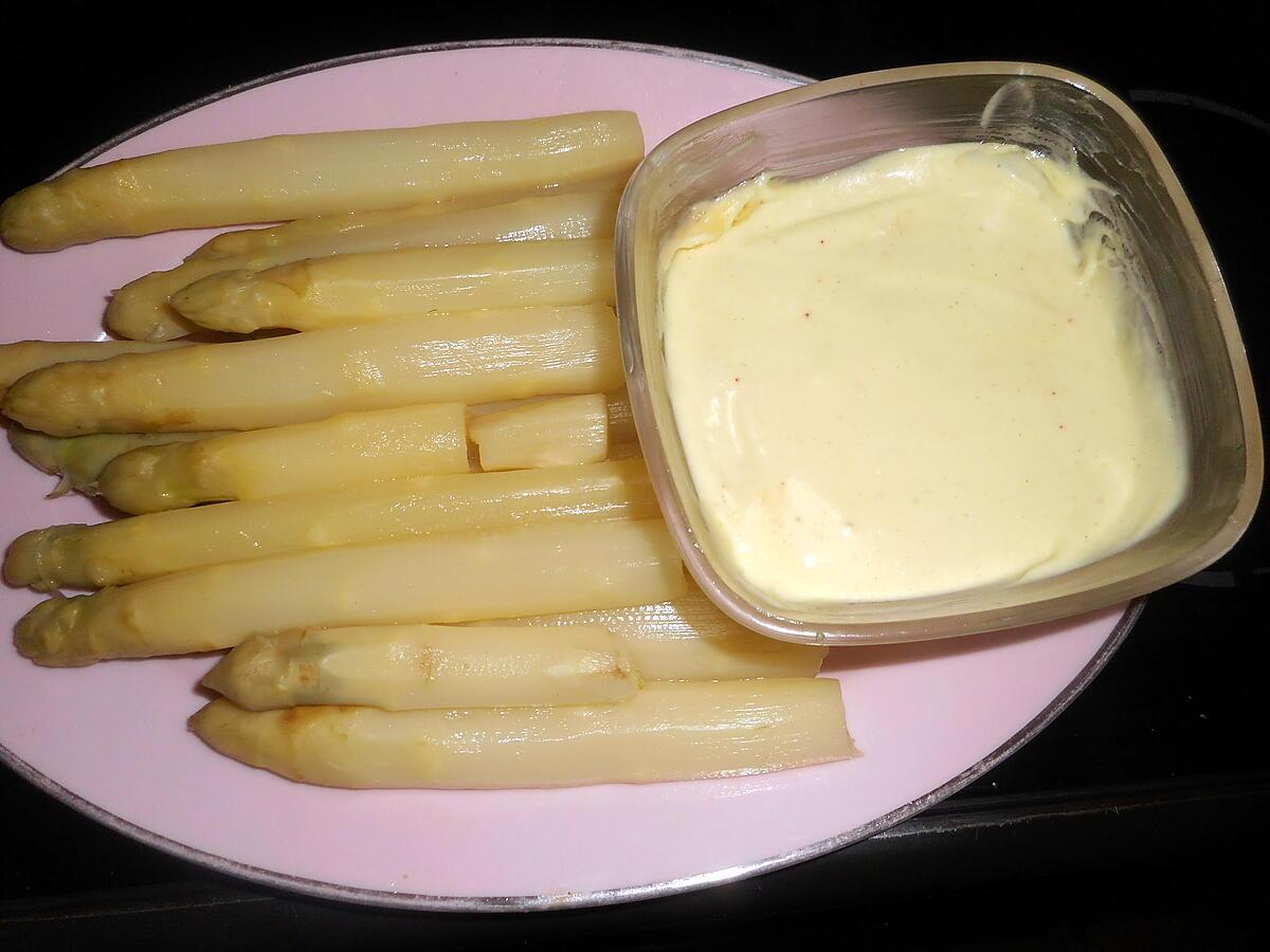 recette Asperges blanches sauce mousseline froide