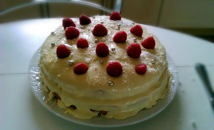 recette Gâteau framboise, chocolat blanc et noix de coco