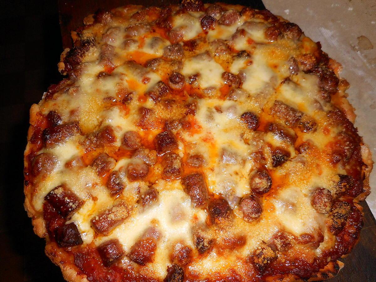 recette Pizza aux saucisses et merguez