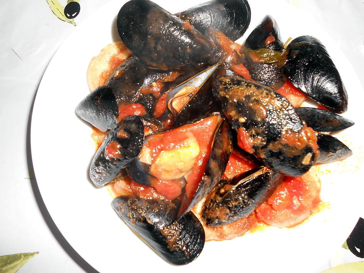 recette BRUSCHETTA AUX MOULES SAUCE TOMATE