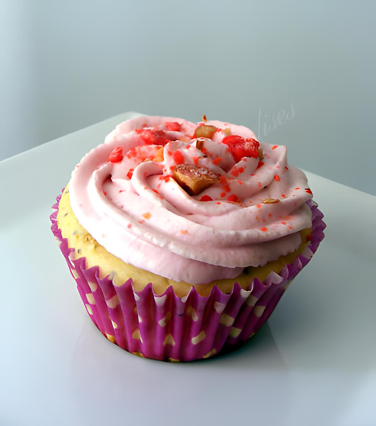 recette Cupcakes citron vert - pavot, chantilly framboises - pralines