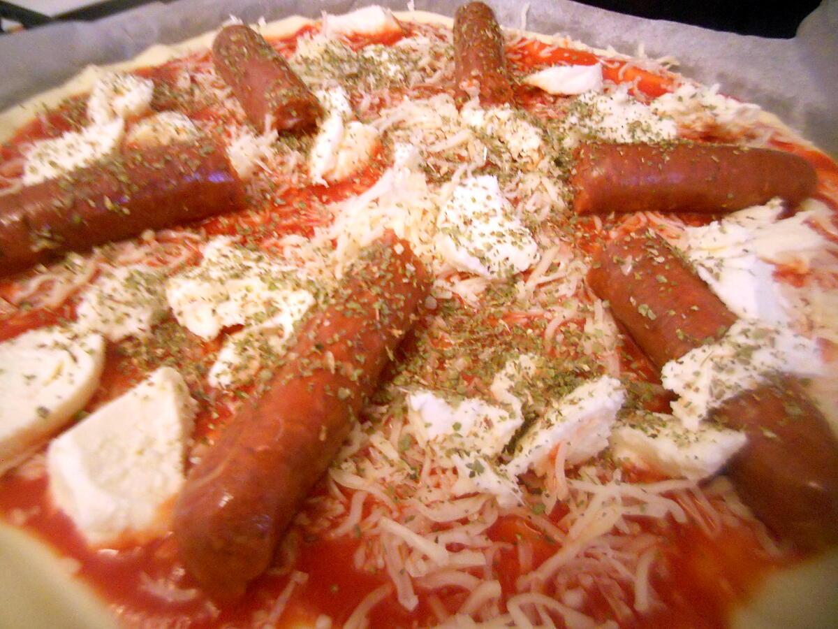 recette Pizza a la merguez et a l'oeuf