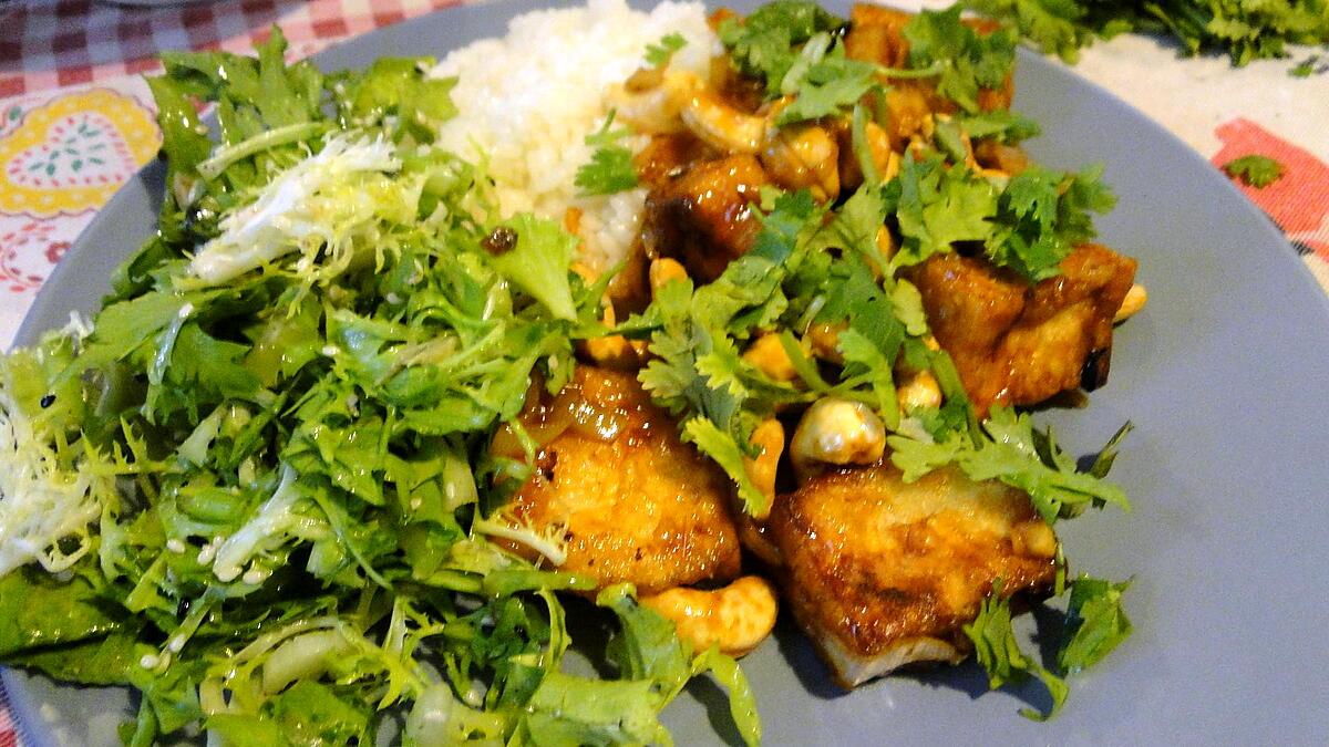 recette Sauté de tofu aux noix de cajou (du site RICARDO cuisine)