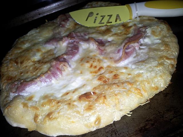 recette Pizza au lard et camembert