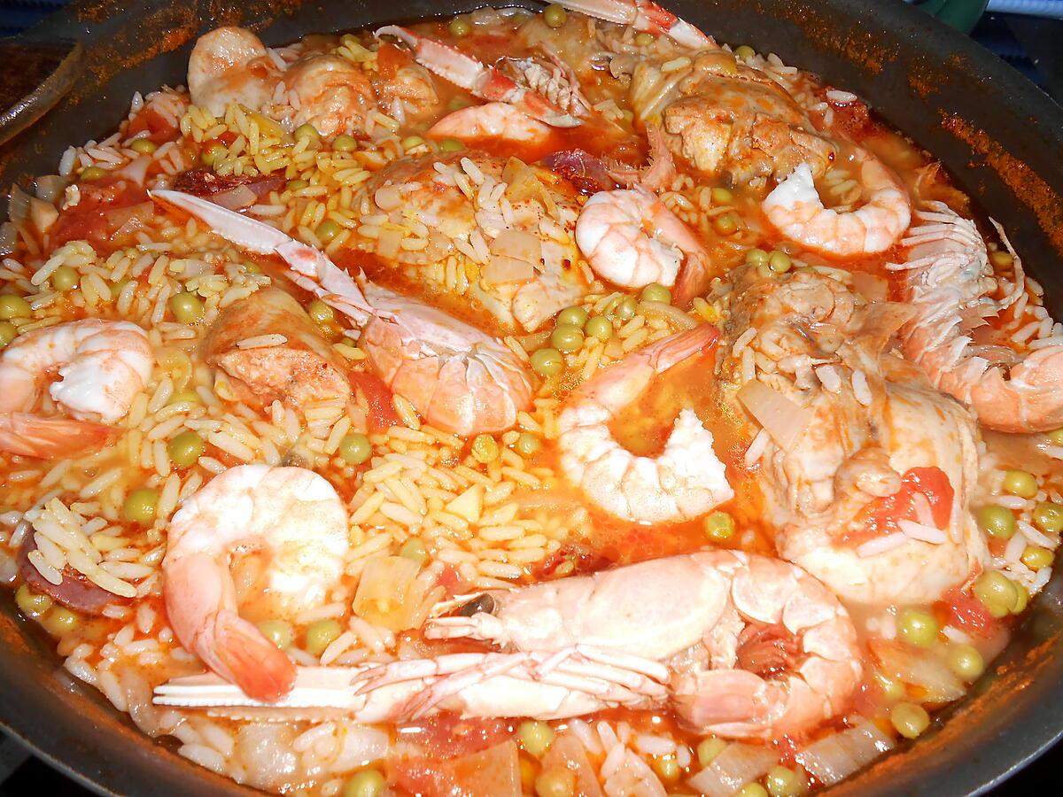 recette MA PETITE PAELLA  (A ma façon pour vider un peu le congélateur)