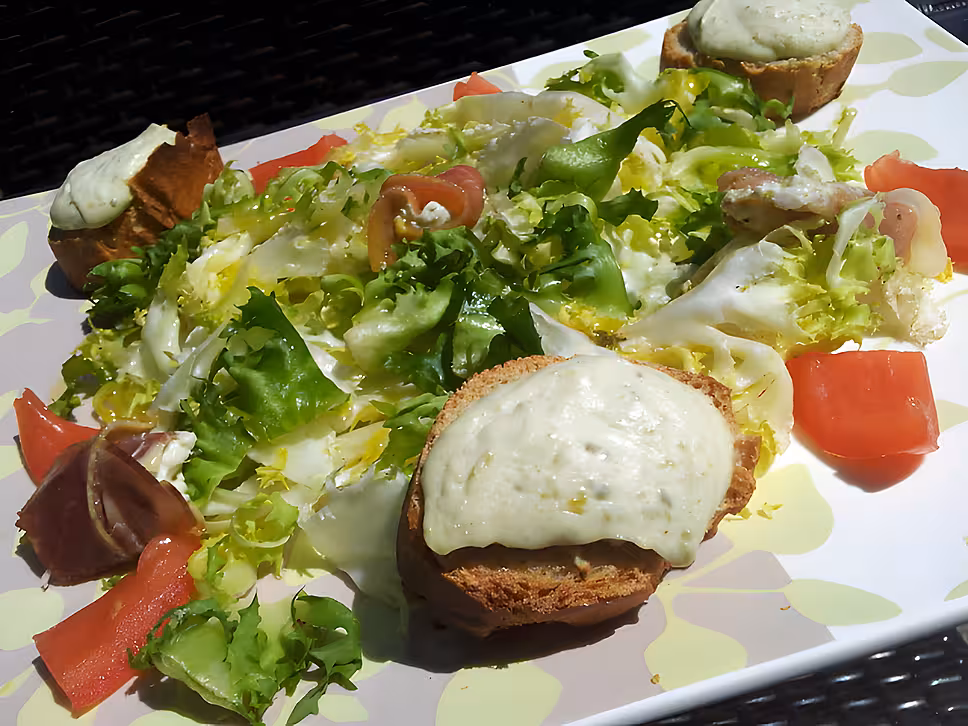 recette Salade d'involtini et ses croutons de chévre chaud