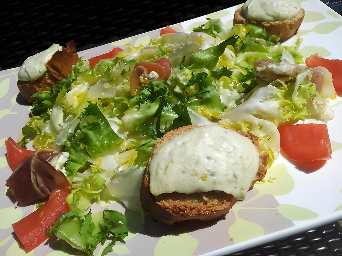 recette Salade d'involtini et ses croutons de chévre chaud