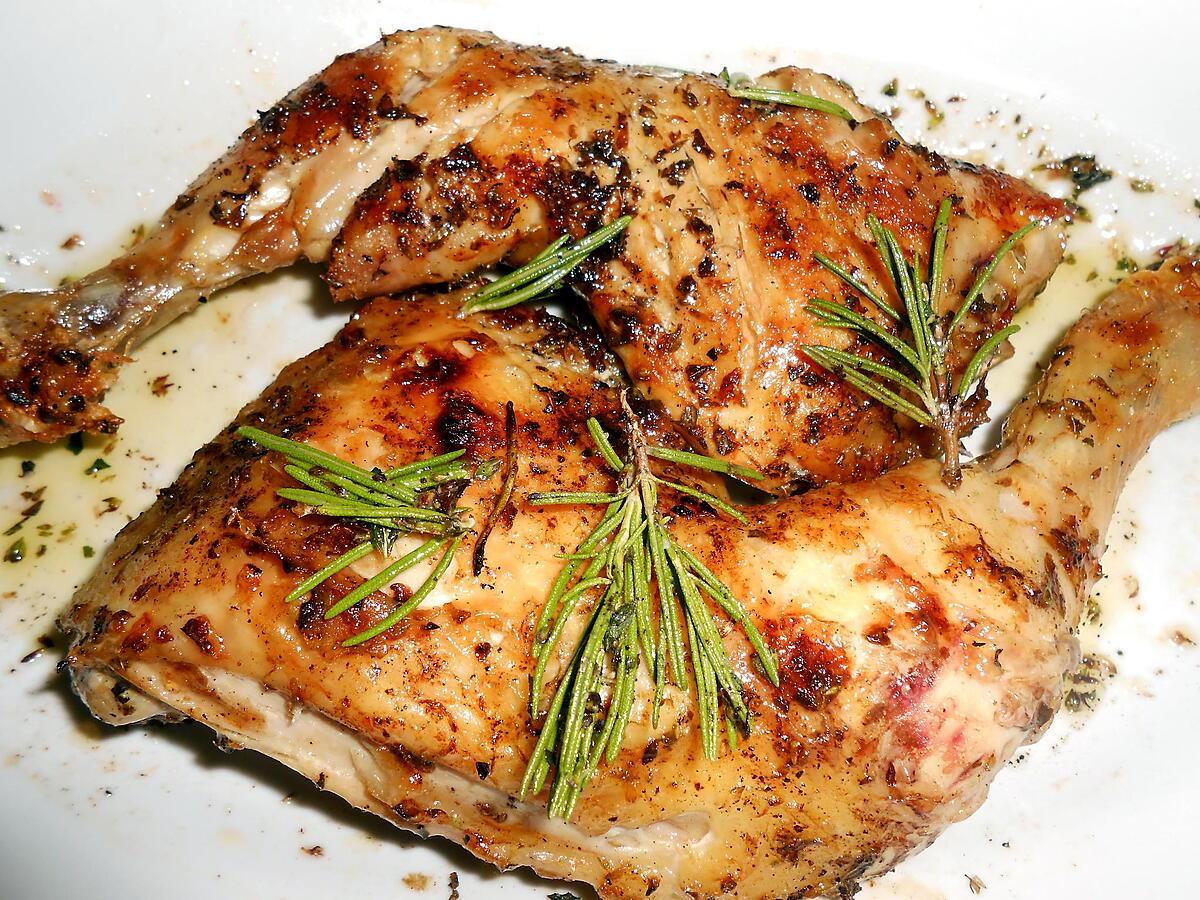 recette CUISSES DE POULET GRILLEES A L'ORIGAN ET ROMARIN SAUVAGES