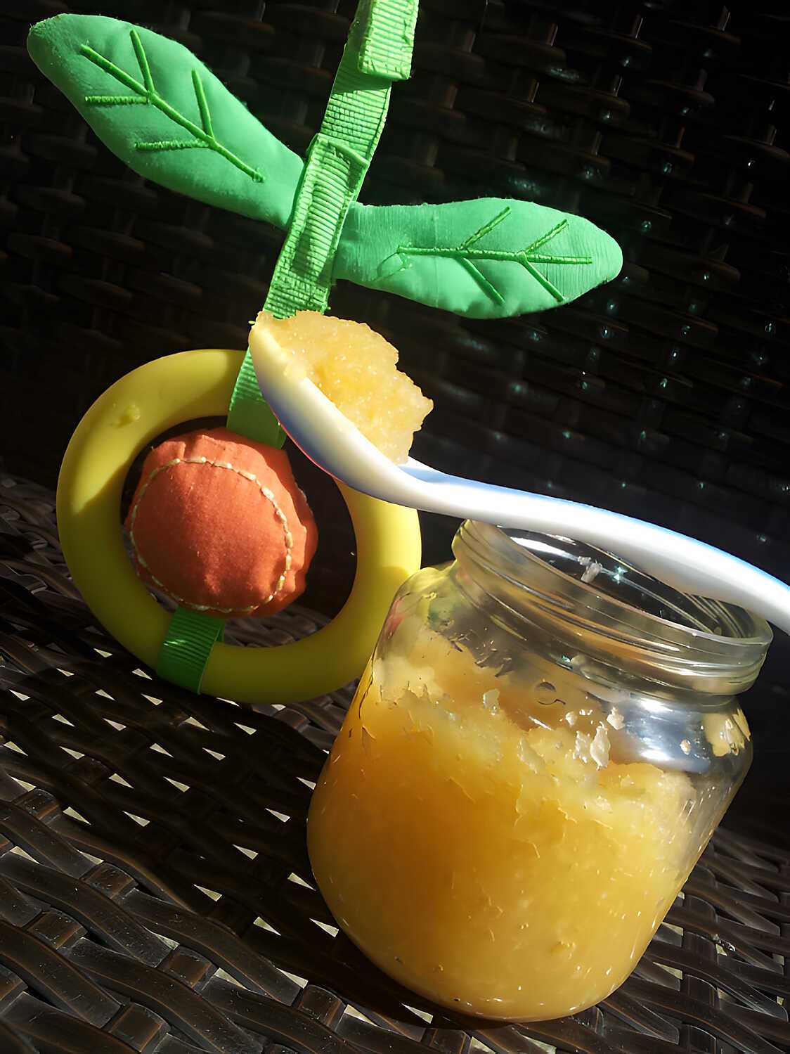 Recette de Compote de pommepoire biscuité*Pour Bébé*