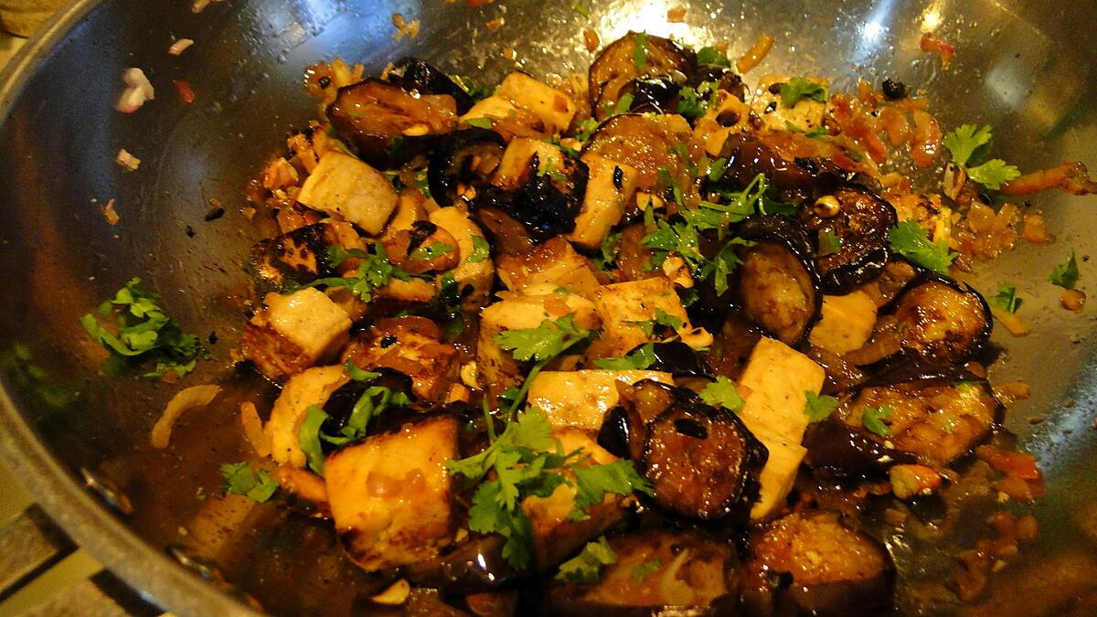 recette Aubergines et tofu aigre-doux (du site RICARDO Cuisine)