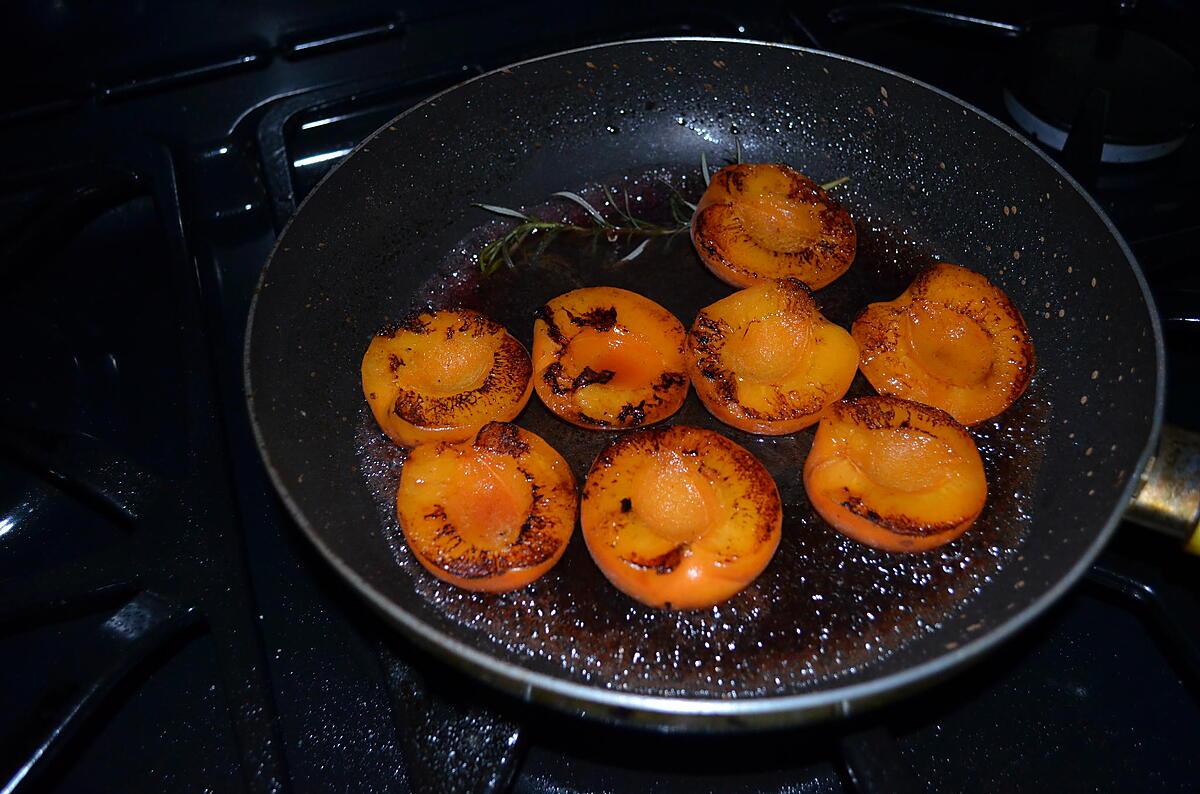 recette MAGRET DE CANARD AUX ABRICOTS ET FLOC DE GASCOGNE