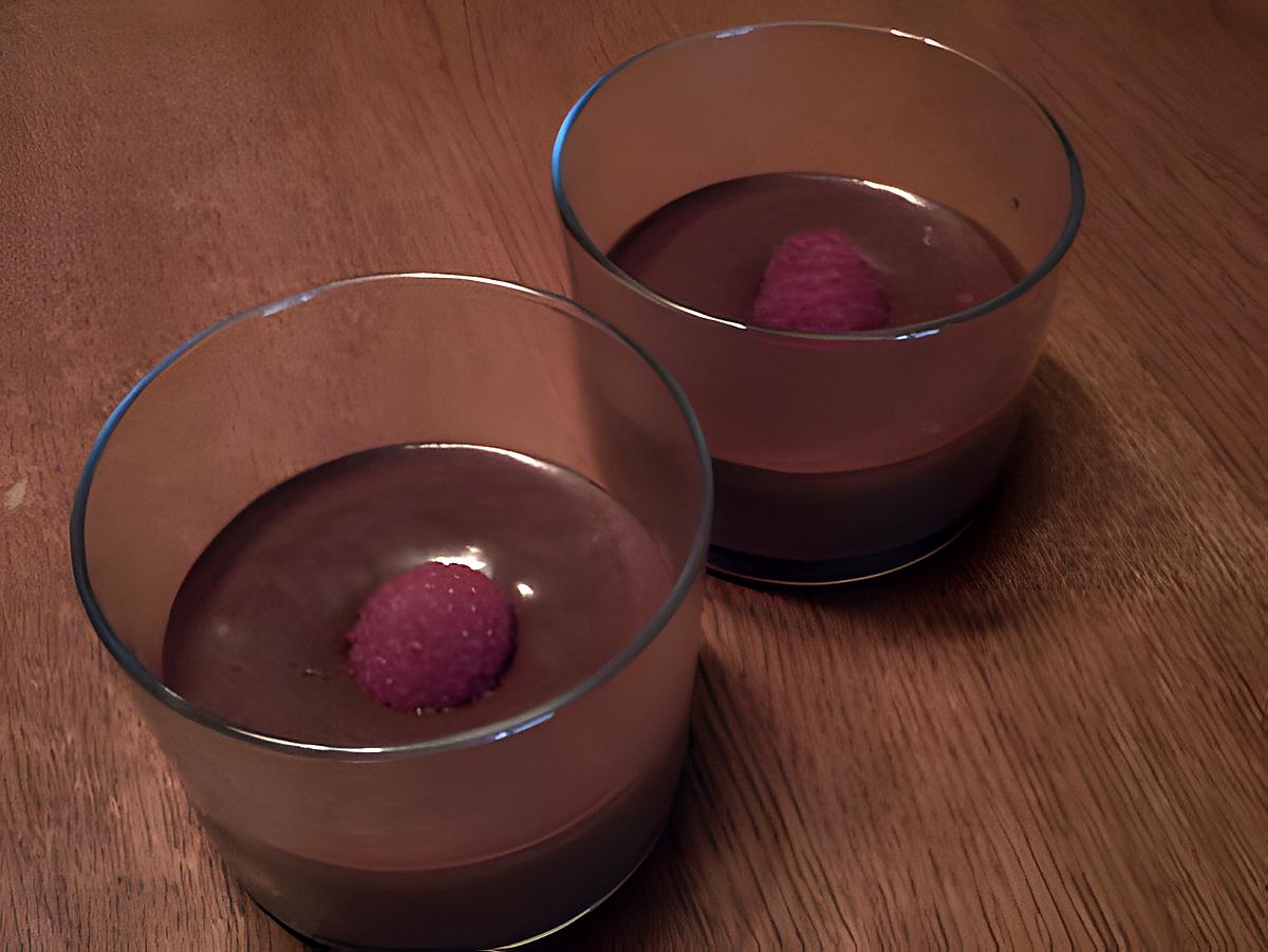 recette Mousse au chocolat rapire et légère et sa framboise