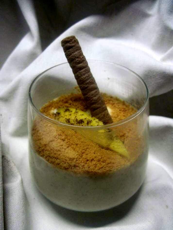 recette Verrines de crème à la mangue et spéculoos.