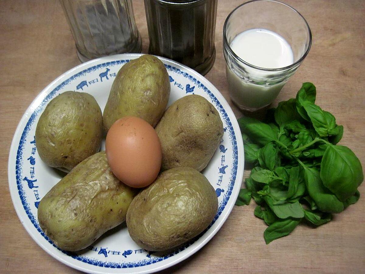 recette pommes de terre farcies en purée.basilic.