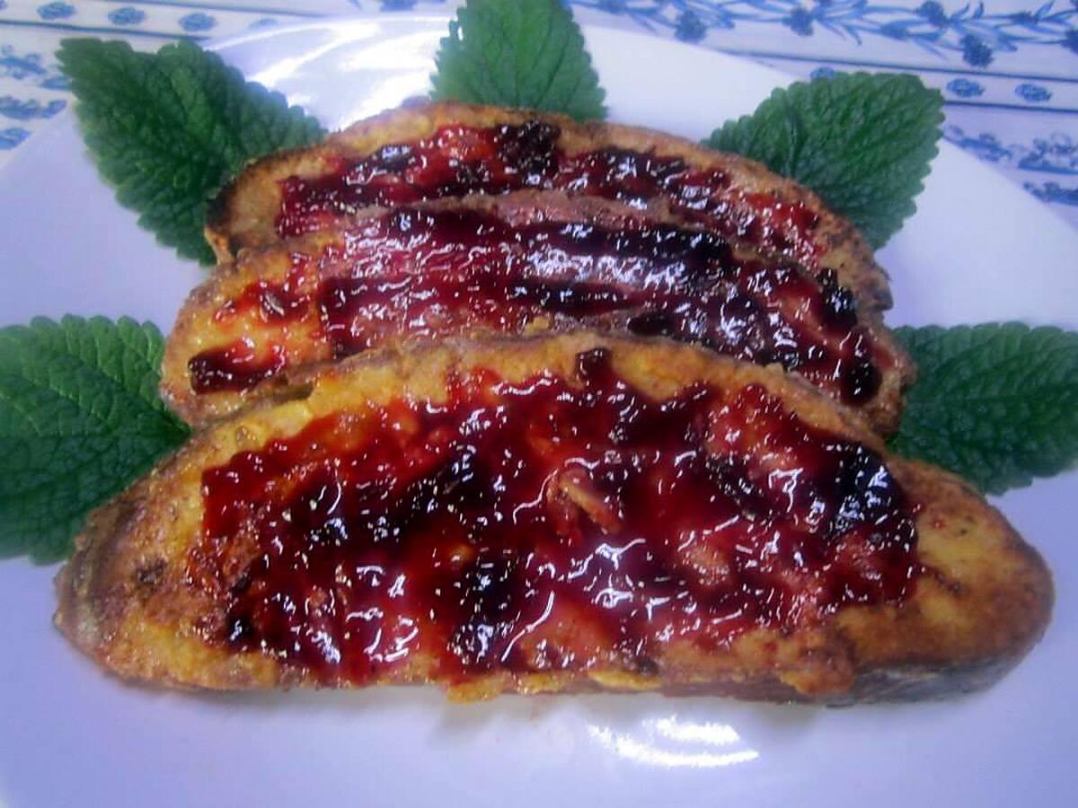 recette Tranches de brioche. façon pain perdu. poêlé à la confiture.