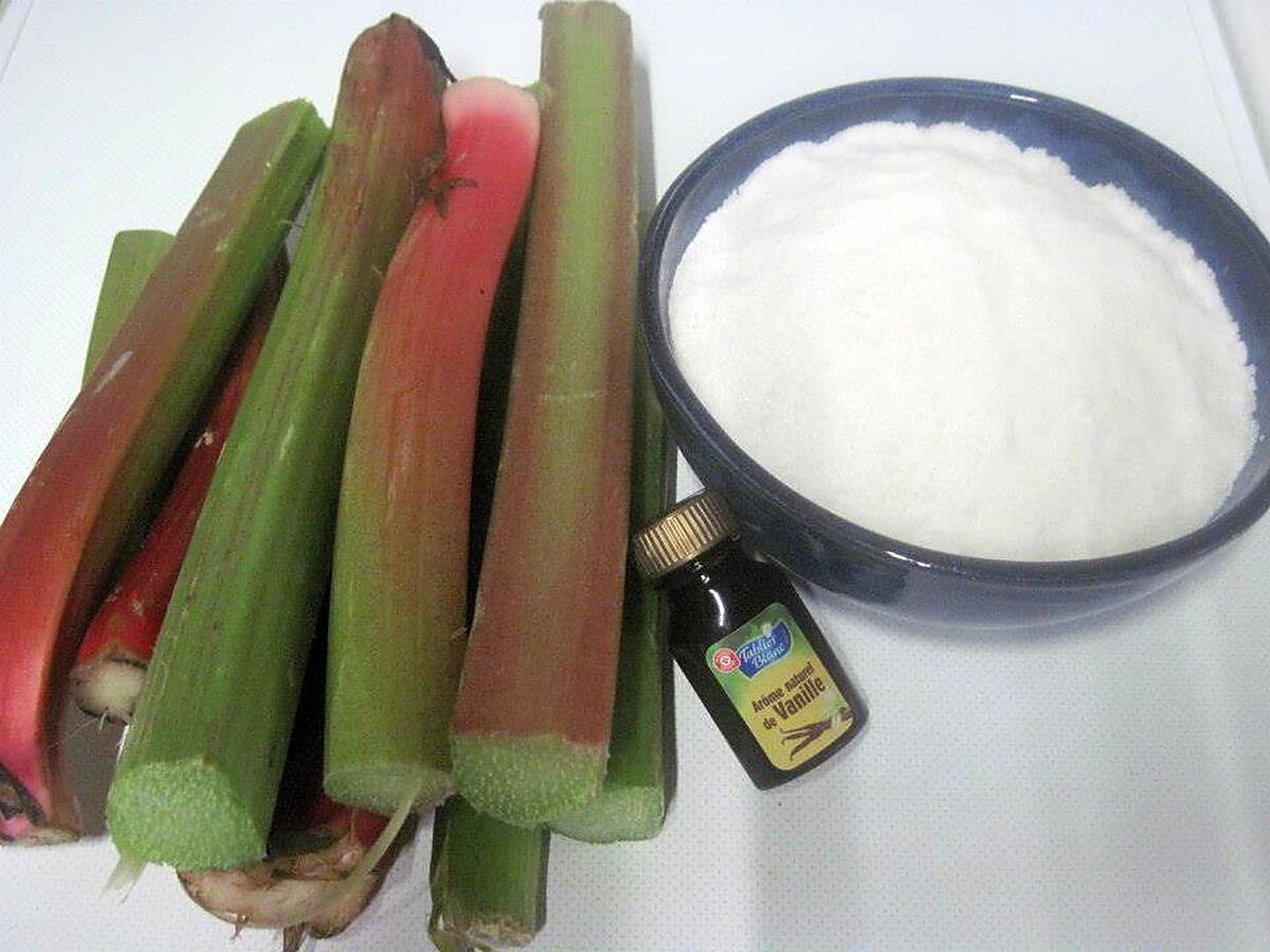 recette Confiture de rhubarbe à la vanille.