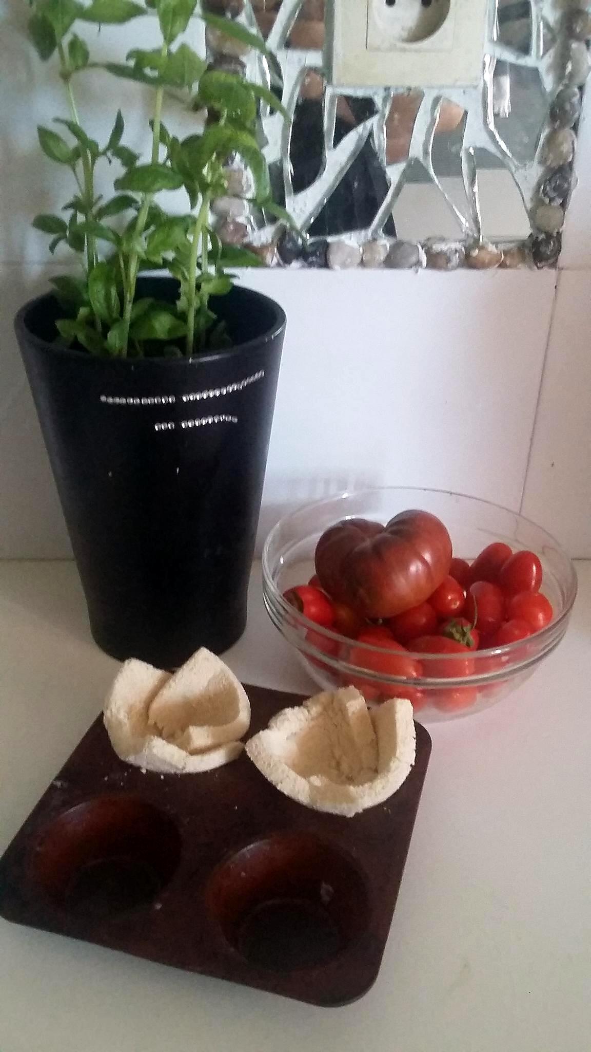 recette Oeuf cocotte dans son pain de mie au tomate du jardin de Mamie