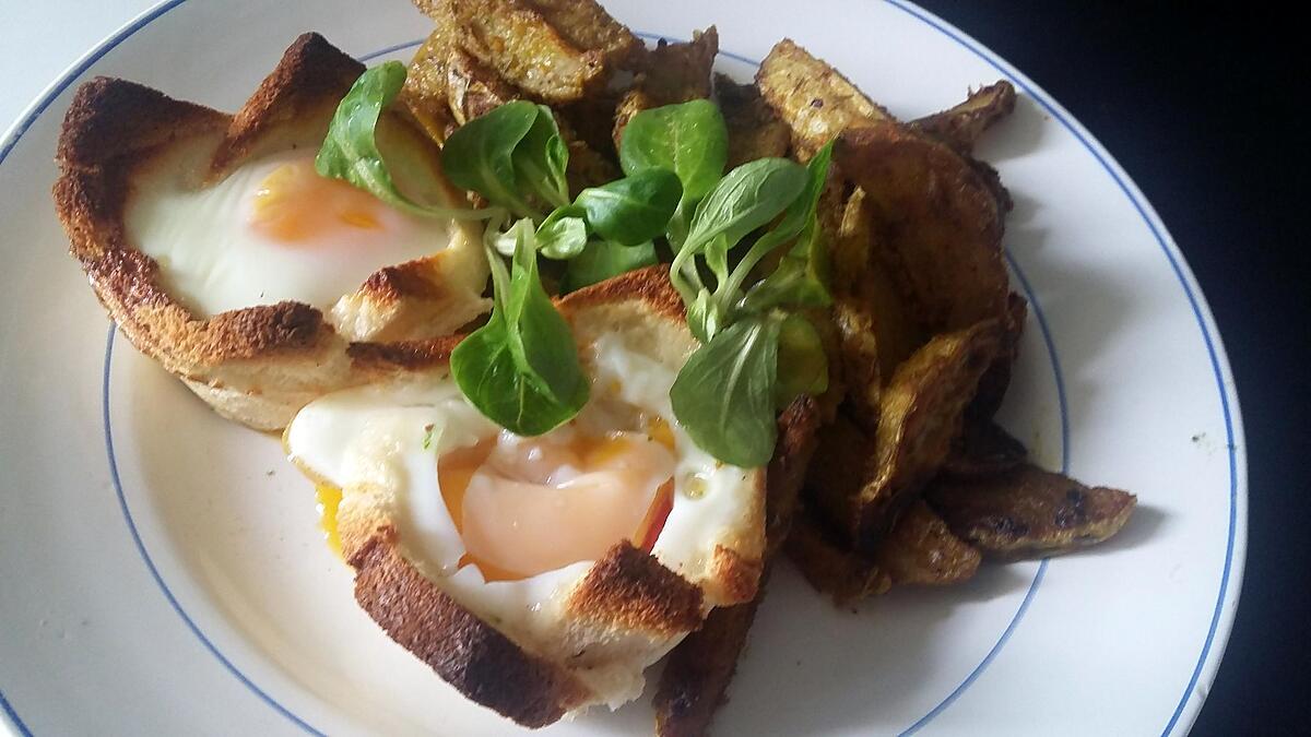 recette Oeuf cocotte dans son pain de mie au tomate du jardin de Mamie