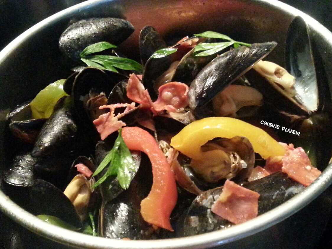 Recette de Moules à la provençale et chorizo.