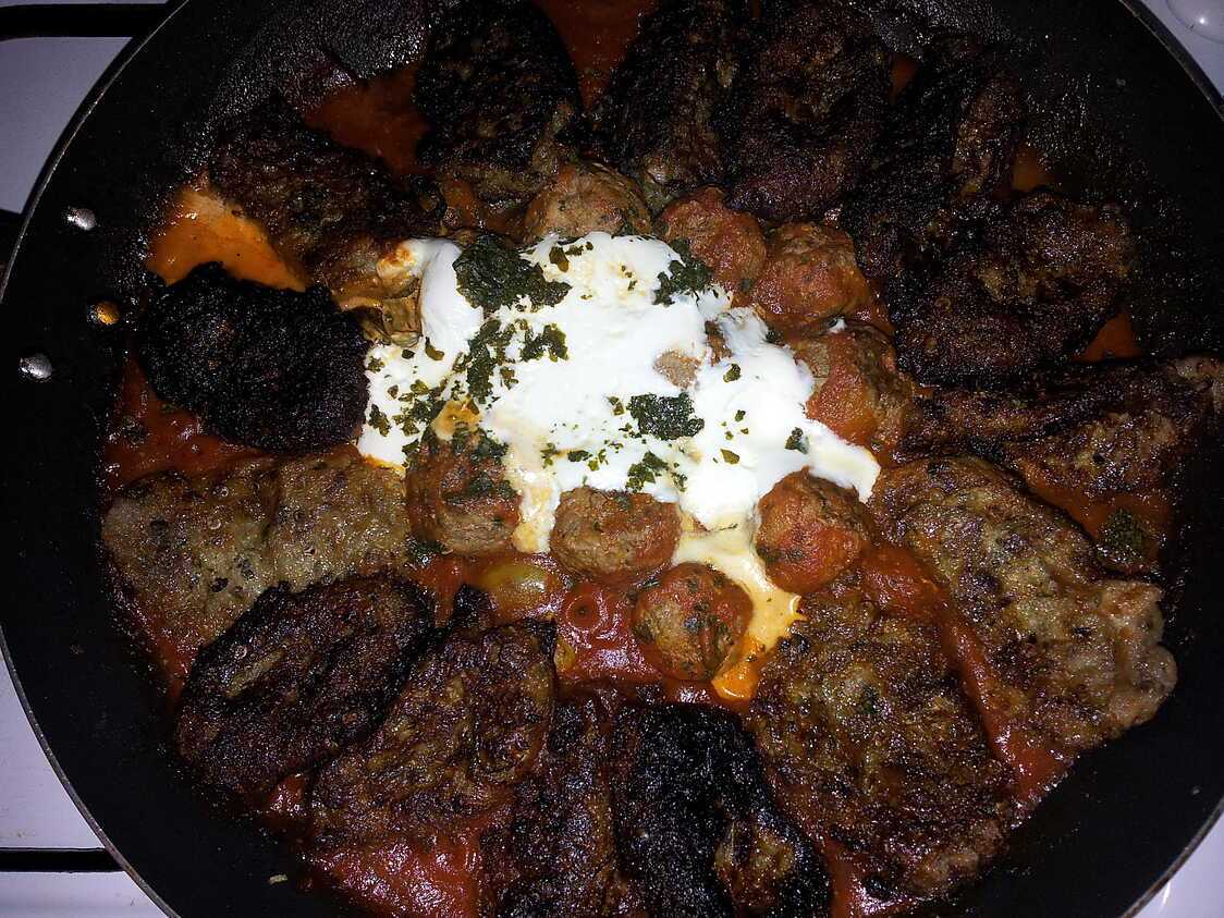 Recette de Tajine aubergine et kefta