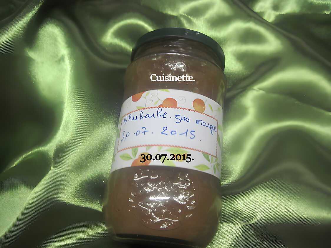 Recette de Confiture de rhubarbe au jus d'orange.MAP.
