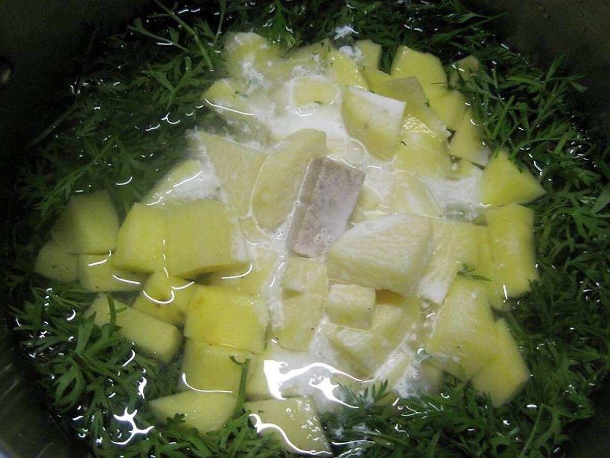 recette Soupe de fanes de carottes et pommes de terre.