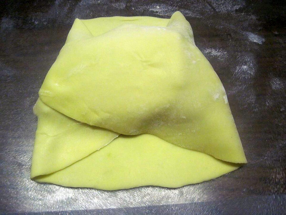 recette Feuilletées d'aiguillette de dinde.courgette. fromage.