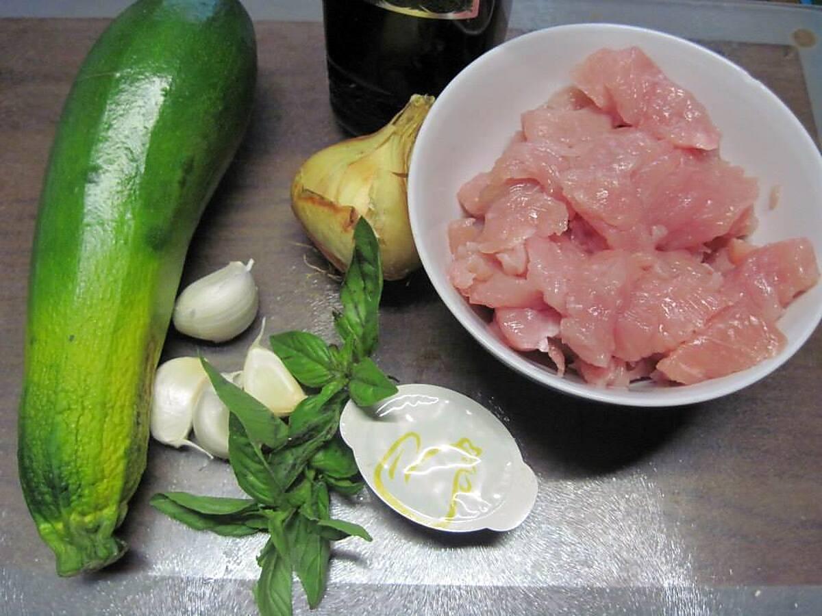 recette Sauté de courgettes au émincé de dinde.