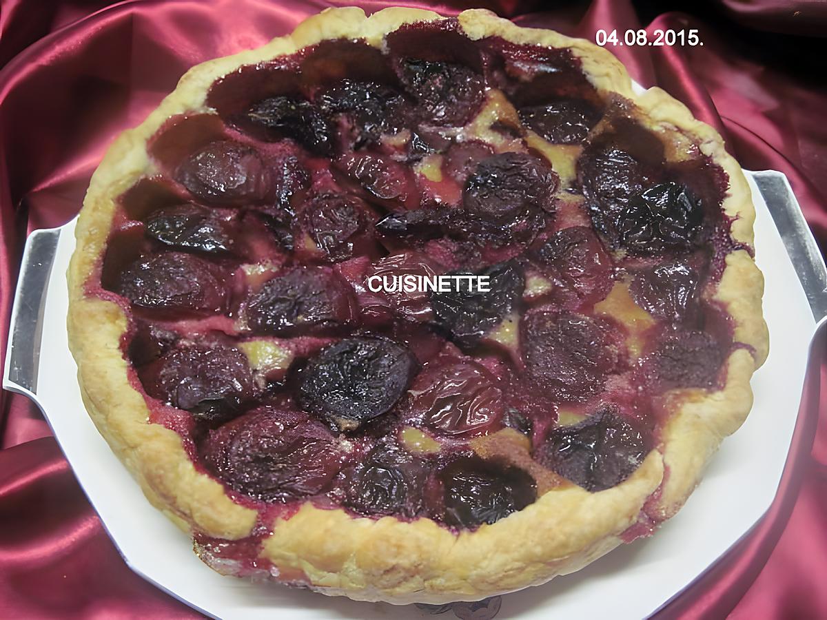 recette Tarte aux prunes rouge et crème.